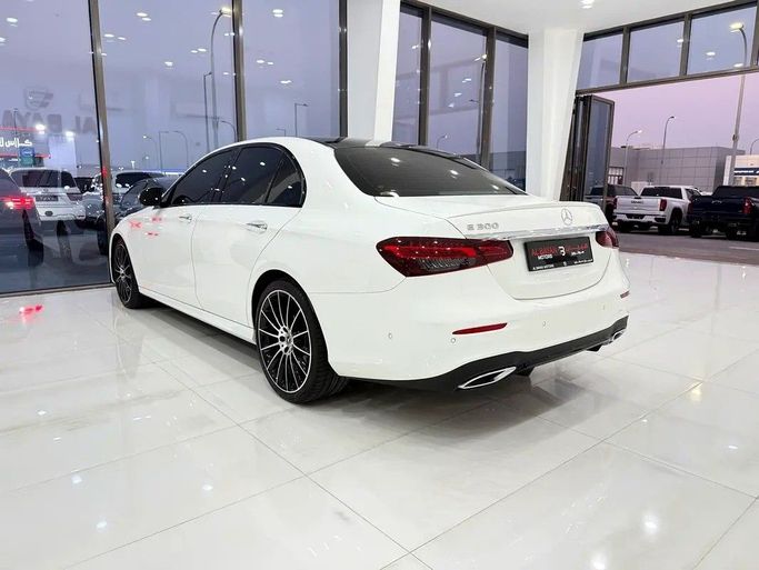 Used Mercedes-Benz E-Class 300 V (W213, S213, C238) Facelift, 2.0 l, 2022 in Abu Dhabi by Al Bayan Motors, White color. GCC Specs | AUTO.AE