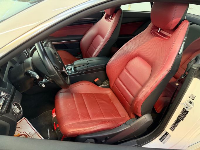 Used Mercedes-Benz E-Class 200 IV (W212, S212, C207) Facelift, 2.0 l, 2016 in Abu Dhabi by Al Laith Cars Showroom, White color. GCC Specs | AUTO.AE