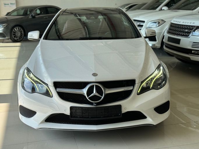 Used Mercedes-Benz E-Class 200 IV (W212, S212, C207) Facelift, 2.0 l, 2016 in Abu Dhabi by Al Laith Cars Showroom, White color. GCC Specs | AUTO.AE