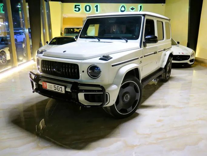 Used Mercedes-Benz G-Class AMG 63 AMG II (W465) Facelift, 4.0 l, 2025 in Abu Dhabi by 501 cars, White color. GCC Specs | AUTO.AE