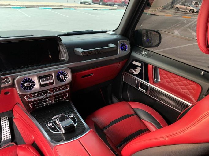 Used Mercedes-Benz G-Class 500 III (W463), 4.0 l, 2019 in Abu Dhabi by Al Fajr Automobile showroom, Black color. Other | AUTO.AE