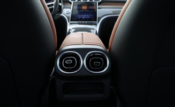 Used Mercedes-Benz GLC 200 II (X254), 2.0 l, 2024 in Abu Dhabi by Advantage Motors, Navy Blue color. GCC Specs | AUTO.AE