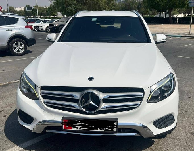 مستعملة Mercedes-Benz GLC 250 I (X253), 2.0 l, 2018 في في أبو ظبي، اللون أبيض. مواصفات الخليج | AUTO.AE | إعلان #271868