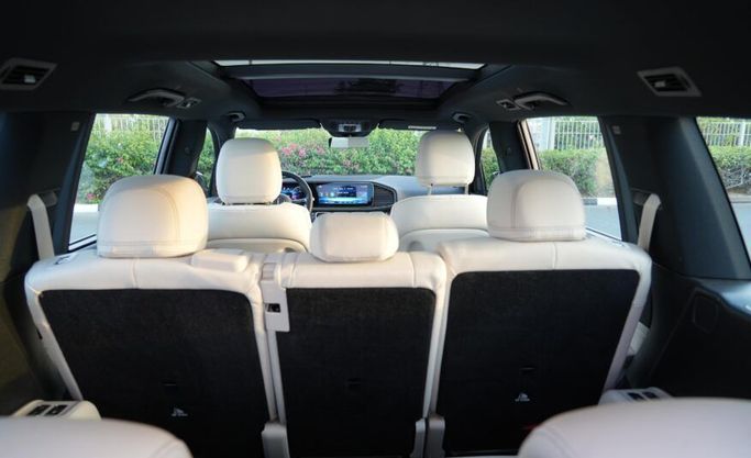 Used Mercedes-Benz GLS 450 II (X167) Facelift, 3.0 l, 2024 in Abu Dhabi by Advantage Motors, Black color. GCC Specs | AUTO.AE