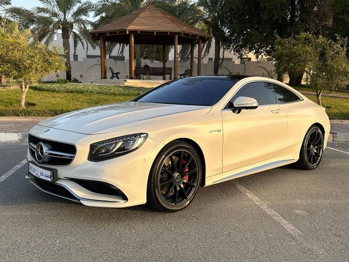 Новый Mercedes-Benz S-Class AMG 63 AMG III (W222, C217), 5.5 л, 2017 в Абу-Даби от Speed Car Motors Белый цвет.  | AUTO.AE