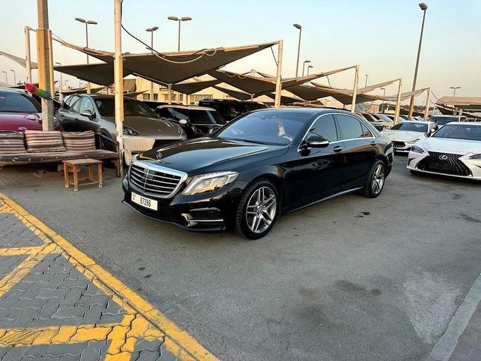 Подержанный Mercedes-Benz S-Class 400 Long VI (W222, C217), 3.0 л, 2015 в Абу-Даби от Al Waleed Used Cars Черный цвет. GCC | AUTO.AE