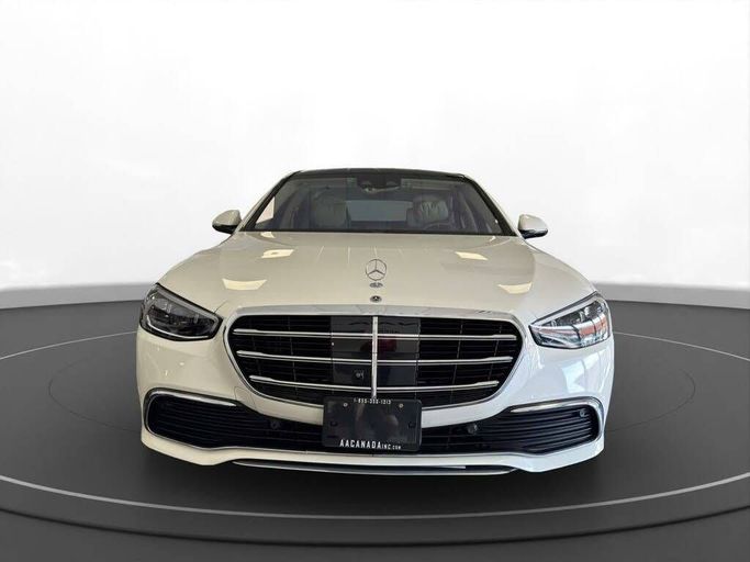 Used Mercedes-Benz S-Class 500 4MATIC VII (W223), 3.0 l, 2022 in Abu Dhabi, White color. Canadian Specs | AUTO.AE