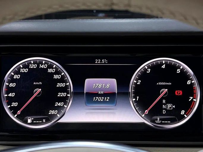 مستعملة Mercedes-Benz S-Class 500 السادس (W222، C217), 4.7 l, 2015 في في أبو ظبي من F1 Lebanon vehicle Trading، اللون أسود. مواصفات الخليج | AUTO.AE