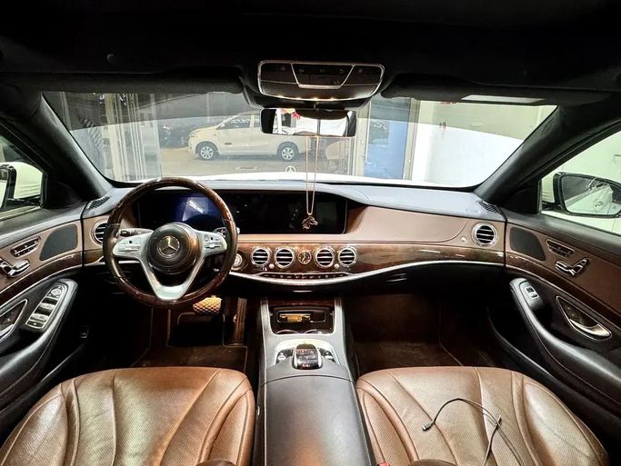 مستعملة Mercedes-Benz S-Class 450 شد الوجه السادس (W222، C217), 3.0 l, 2019 في في أبو ظبي من F1 Lebanon vehicle Trading، اللون أبيض. مواصفات الخليج | AUTO.AE