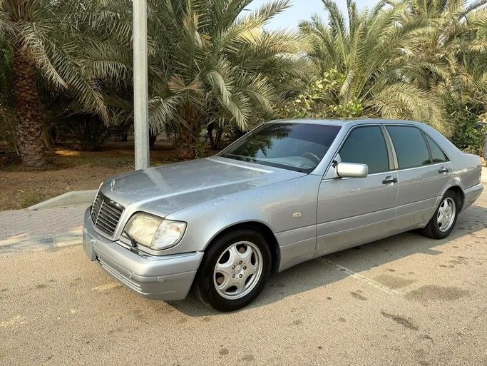 Used Mercedes-Benz S-Class 500 III (W140) Facelift, 5.0 l, 1996 in Abu Dhabi by Edition One Motors, Silver color. European Specs | AUTO.AE