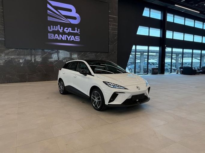 New MG 4 EV, 2025 in Abu Dhabi by Baniyas Cars Abu Dhabi, White color. GCC Specs | AUTO.AE