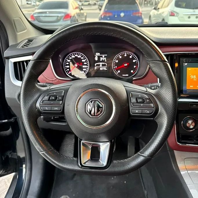 Used MG RX5 I, 2.0 l, 2020 in Abu Dhabi by Emco car, Black color. GCC Specs | AUTO.AE