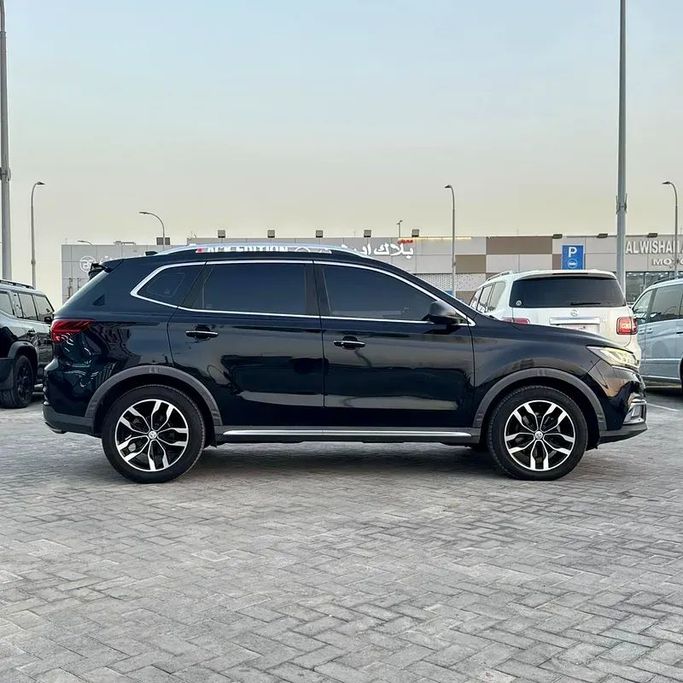 Used MG RX5 I, 2.0 l, 2020 in Abu Dhabi by Emco car, Black color. GCC Specs | AUTO.AE