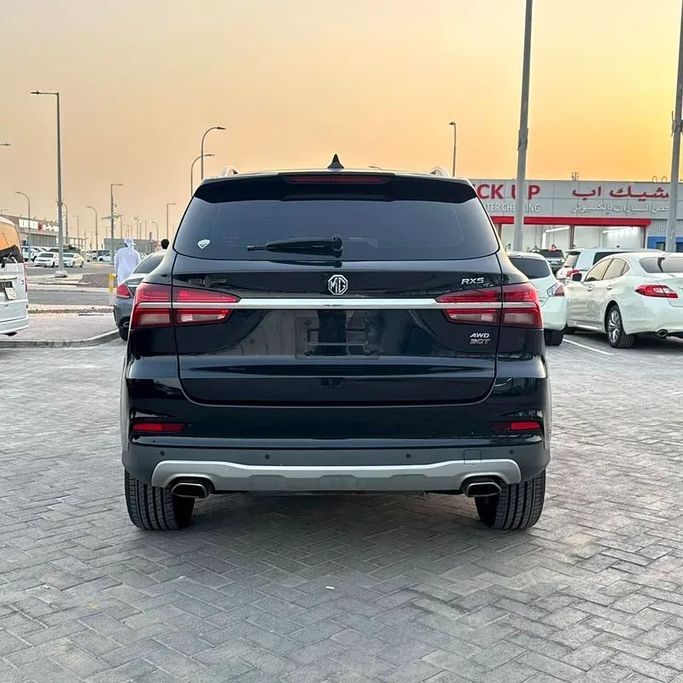 Used MG RX5 I, 2.0 l, 2020 in Abu Dhabi by Emco car, Black color. GCC Specs | AUTO.AE