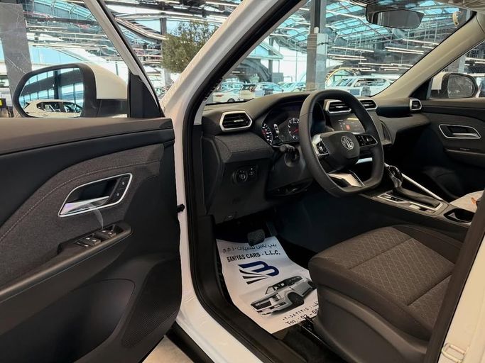 Новый MG ZS II Рестайлинг, 1.5 л, 2025 в Абу-Даби от Baniyas Cars Abu Dhabi Белый цвет. Other | AUTO.AE
