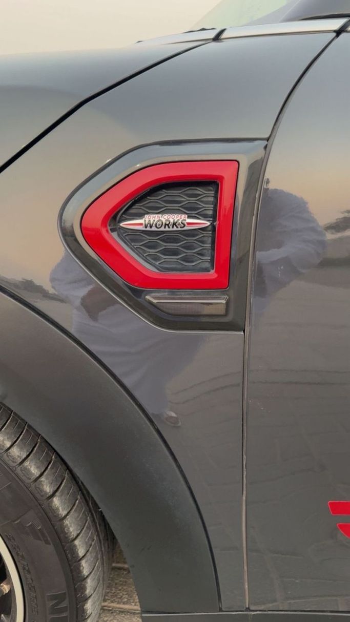 Used MINI Countryman Cooper S II, 2.0 l, 2018 in Abu Dhabi, Black color. GCC Specs | AUTO.AE