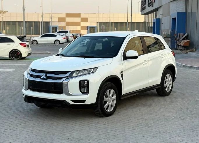 Used Mitsubishi ASX I Facelift 3, 1.6 l, 2022 in Abu Dhabi by Al Laith Cars Showroom, White color. GCC Specs | AUTO.AE