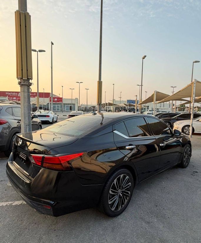 Used Nissan Altima VI (L34), 2.5 l, 2019 in Sharjah by Al Masah Al Malakia, Black color. American Specs | AUTO.AE