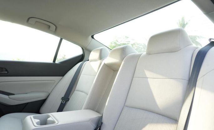 Used Nissan Altima VI (L34) Facelift, 2.5 l, 2023 in Abu Dhabi by Advantage Motors, White color. GCC Specs | AUTO.AE