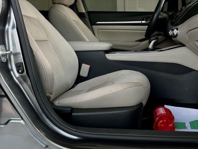 Used Nissan Altima VI (L34) Facelift, 2.5 l, 2023 in Abu Dhabi by Speed Car Motors, Other Color color. GCC Specs | AUTO.AE