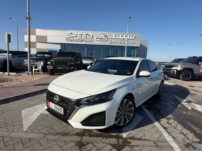 Подержанный Nissan Altima VI (L34) Рестайлинг, 2.0 л, 2025 в Абу-Даби от Speed Car Motors Белый цвет. GCC | AUTO.AE | Объявление #258086