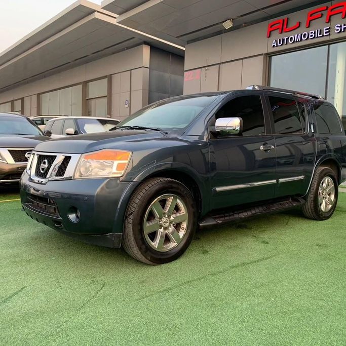 Подержанный Nissan Armada I Рестайлинг, 5.6 л, 2014 в Абу-Даби от Al Fajr Automobile showroom Синий цвет. GCC | AUTO.AE
