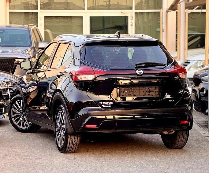 Used Nissan Kicks I, 1.6 l, 2021 in Abu Dhabi by Al Waleed Used Cars, Black color. American Specs | AUTO.AE