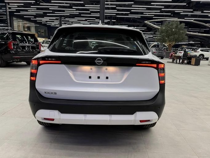 Новый Nissan Kicks II, 2.0 л, 2025 в Абу-Даби от Baniyas Cars Abu Dhabi Белый цвет. GCC | AUTO.AE