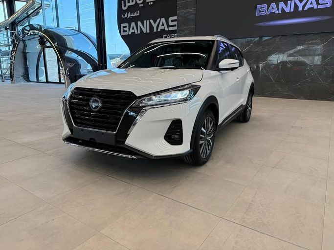 New Nissan Kicks I Facelift, 1.5 l, 2024 in Abu Dhabi by Baniyas Cars Abu Dhabi, White color. GCC Specs | AUTO.AE