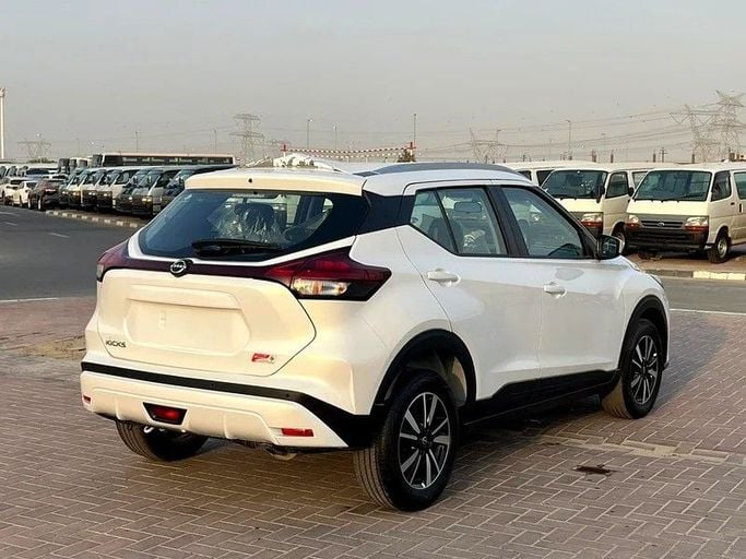 New Nissan Kicks I Facelift, 1.6 l, 2024 in Abu Dhabi by Al Lulu Cars, White color. GCC Specs | AUTO.AE