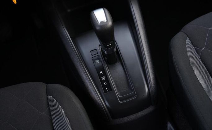 مستعملة Nissan Kicks أنا شد الوجه, 1.5 l, 2020 في في أبو ظبي من Advantage Motors، اللون أسود. مواصفات الخليج | AUTO.AE