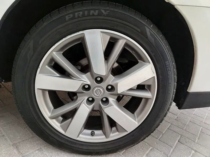 Used Nissan Pathfinder IV, 3.5 l, 2015 in Abu Dhabi by Al Lulu Cars, White color. GCC Specs | AUTO.AE