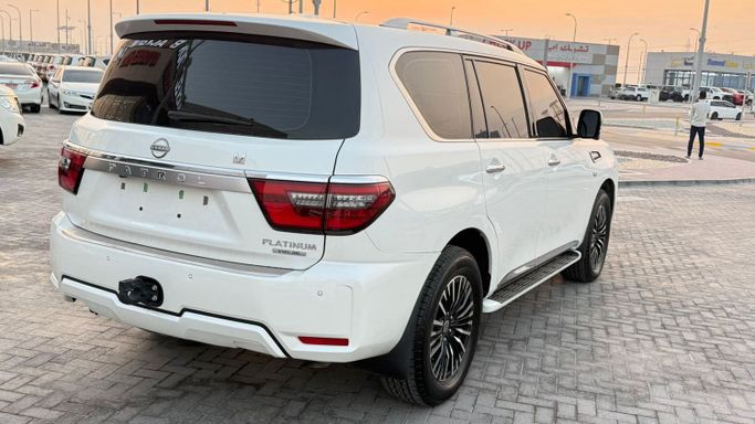 Used Nissan Patrol VI (Y62) Facelift 2, 5.6 l, 2022 in Abu Dhabi by Black Edition Motors, White color. GCC Specs | AUTO.AE