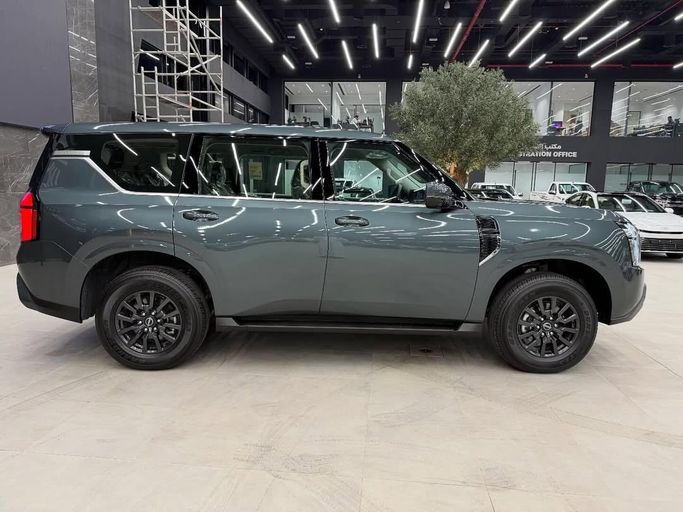 Новый Nissan Patrol V (Y61) Рестайлинг, 4.8 л, 2026 в Абу-Даби от Baniyas Cars Abu Dhabi Серый цвет. GCC | AUTO.AE