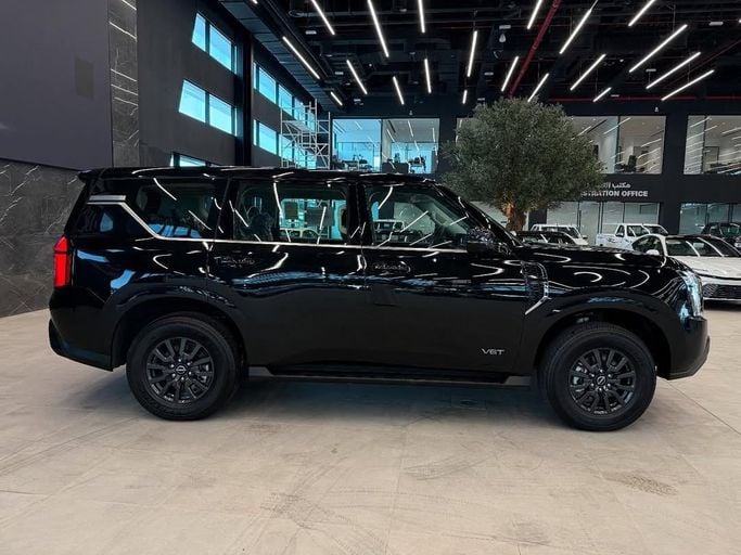 Новый Nissan Patrol VII (Y63), 3.5 л, 2026 в Абу-Даби от Baniyas Cars Abu Dhabi Черный цвет. GCC | AUTO.AE
