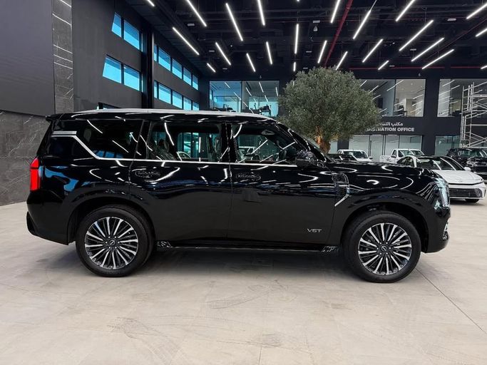 Новый Nissan Patrol VII (Y63), 3.5 л, 2026 в Абу-Даби от Baniyas Cars Abu Dhabi Черный цвет. GCC | AUTO.AE