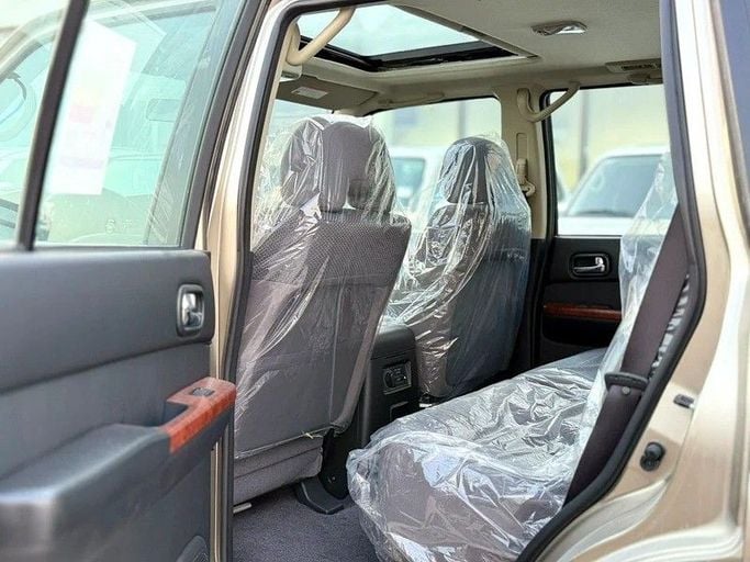 Новый Nissan Patrol V (Y61) Рестайлинг, 4.8 л, 2024 в Абу-Даби от Al Lulu Cars Золотистый цвет. GCC | AUTO.AE