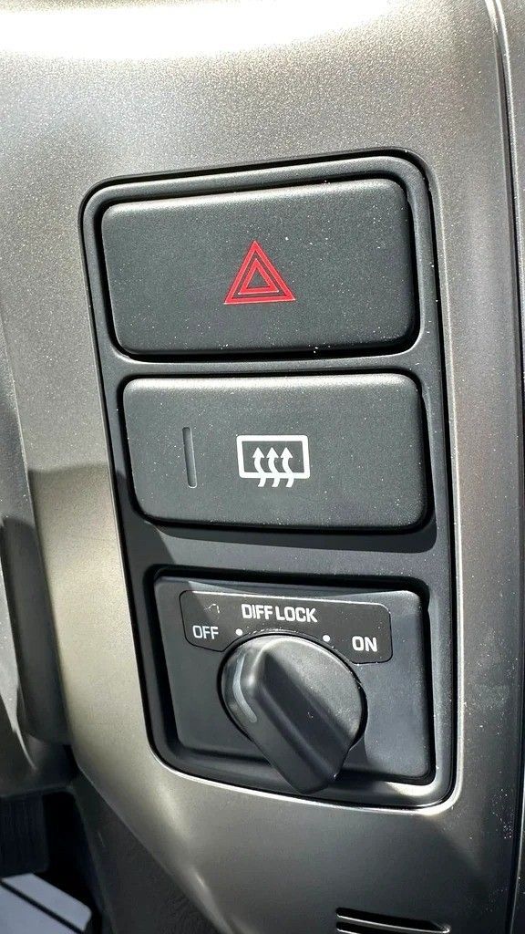 New Nissan Patrol V (Y61) Facelift, 4.8 l, 2024 in Abu Dhabi by Al Lulu Cars, Black color. GCC Specs | AUTO.AE