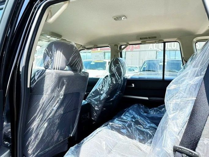 New Nissan Patrol V (Y61) Facelift, 4.8 l, 2024 in Abu Dhabi by Al Lulu Cars, Black color. GCC Specs | AUTO.AE