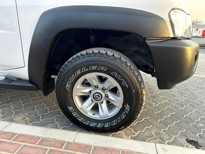 New Nissan Patrol V (Y61) Facelift, 4.8 l, 2024 in Abu Dhabi by Al Lulu Cars, White color. GCC Specs | AUTO.AE