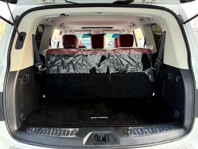 Used Nissan Patrol VI (Y62) Facelift 2, 5.6 l, 2024 in Abu Dhabi by Al Bayan Motors, White color. GCC Specs | AUTO.AE