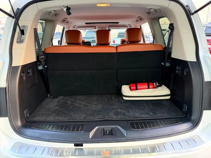 Used Nissan Patrol VI (Y62) Facelift 2, 4.0 l, 2020 in Abu Dhabi by Al Bayan Motors, White color. GCC Specs | AUTO.AE