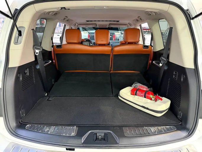 Used Nissan Patrol VI (Y62) Facelift 2, 5.6 l, 2020 in Abu Dhabi by Al Bayan Motors, White color. GCC Specs | AUTO.AE