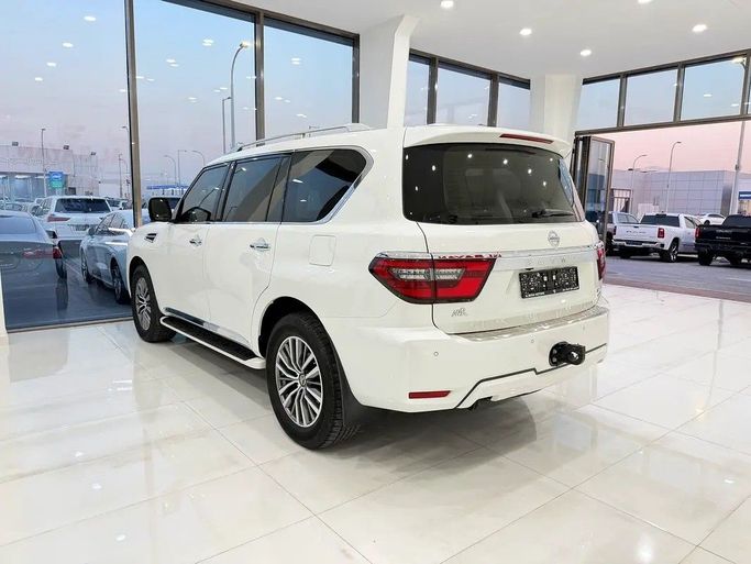 Used Nissan Patrol VI (Y62) Facelift 2, 5.6 l, 2020 in Abu Dhabi by Al Bayan Motors, White color. GCC Specs | AUTO.AE