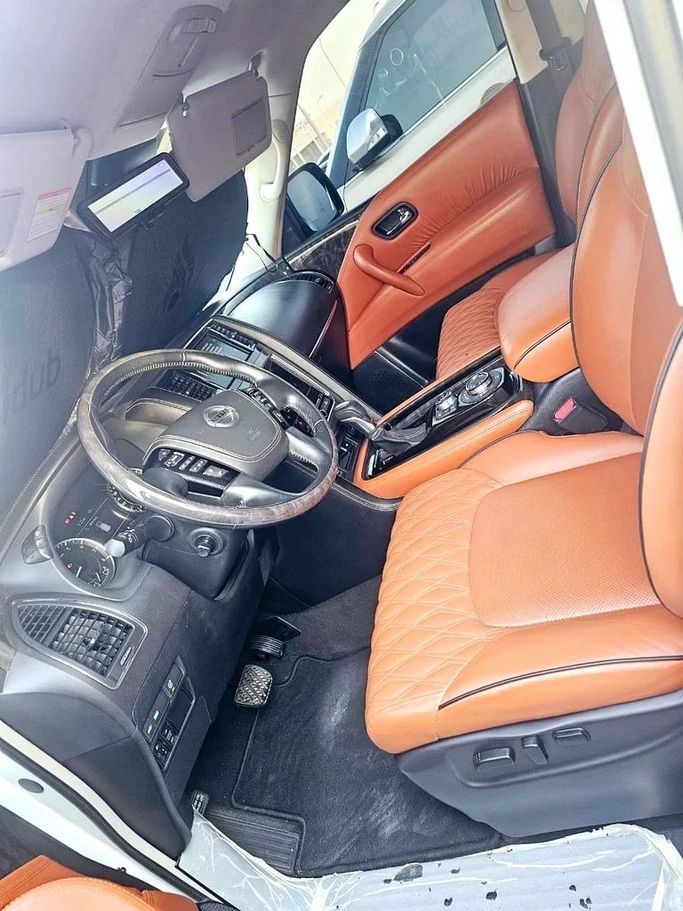 مستعملة Nissan Patrol عملية شد الوجه VI (Y62) 2, 5.6 l, 2021 في في أبو ظبي من Al Asad Automobile Showroom، اللون أبيض. مواصفات الخليج | AUTO.AE
