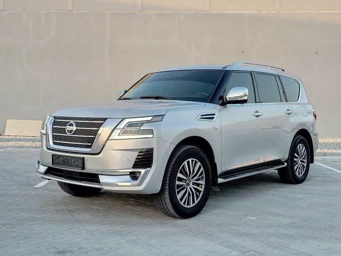 Used Nissan Patrol VI (Y62) Facelift 2, 4.0 l, 2020 in Abu Dhabi by Al Fajr Automobile showroom, Silver color. Other | AUTO.AE
