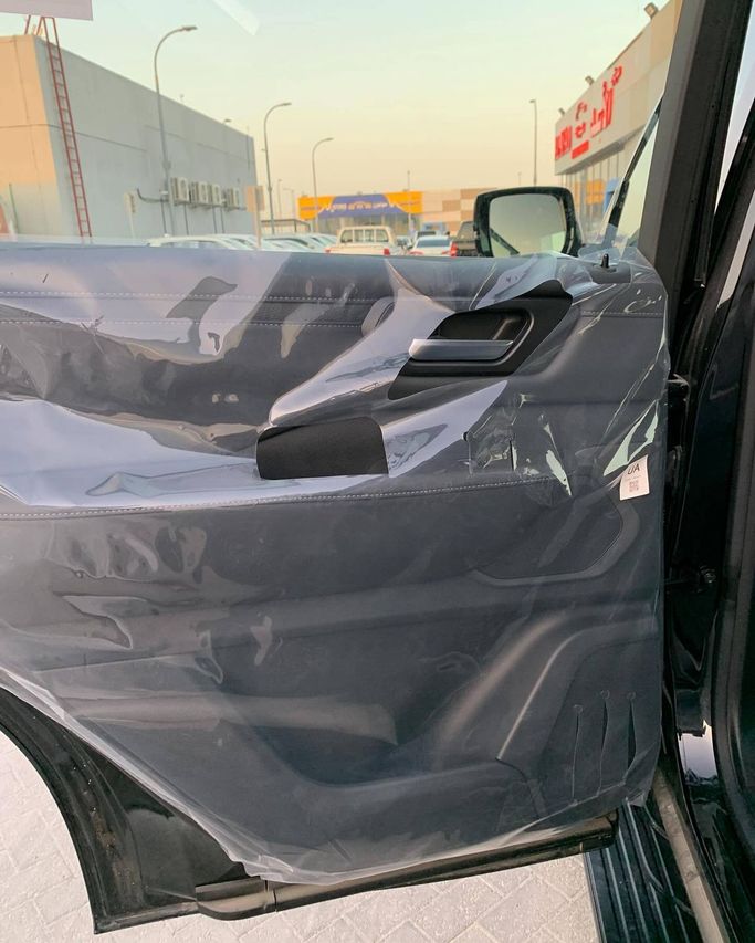 جديدة Nissan Patrol سابعاً (Y63), 3.5 l, 2025 في في أبو ظبي من Al Fajr Automobile showroom، اللون أسود. أخرى | AUTO.AE