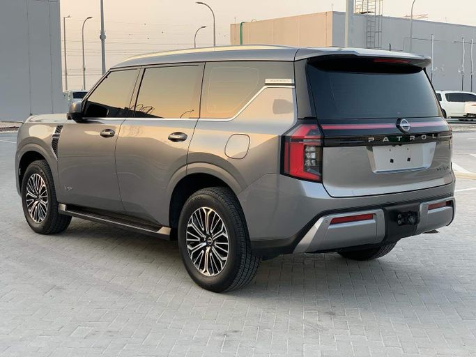 Подержанный Nissan Patrol VII (Y63), 3.5 л, 2025 в Абу-Даби от Al Fajr Automobile showroom Серый цвет. Other | AUTO.AE