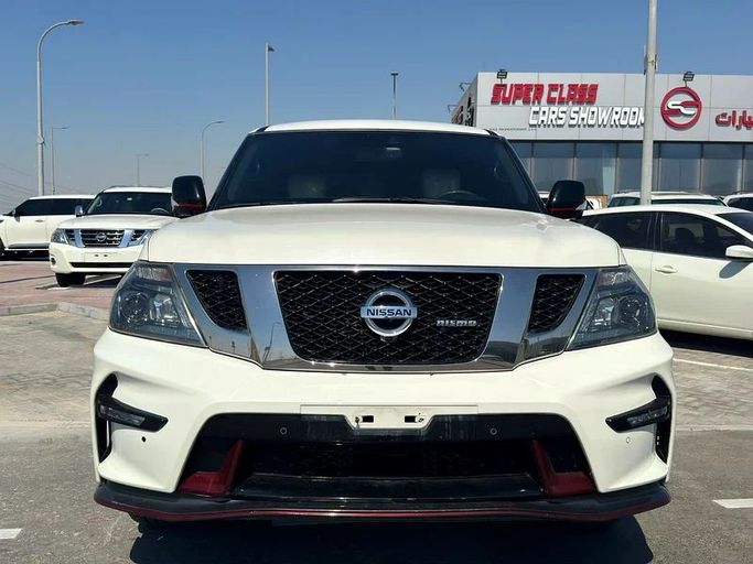 Used Nissan Patrol VI (Y62) Facelift, 5.6 l, 2019 in Abu Dhabi by Super Class Cars Showroom, White color. GCC Specs | AUTO.AE