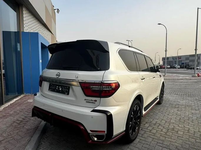Used Nissan Patrol VI (Y62) Facelift 2, 5.6 l, 2022 in Abu Dhabi by Super Class Cars Showroom, White color. GCC Specs | AUTO.AE